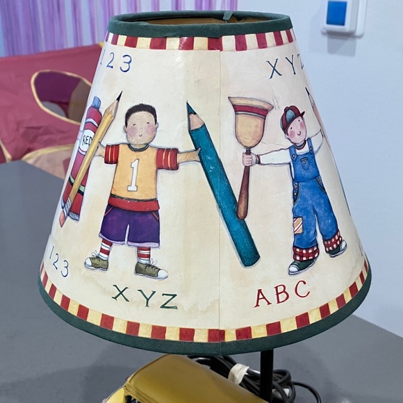 Kids School Bus Table Lamp with Yellow and Multicolor Design. - Picture 4 of 16